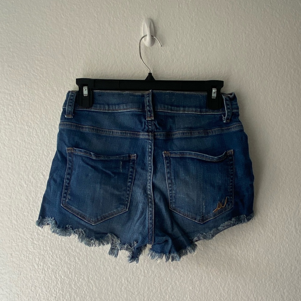 EXPRESS shorts - Picture 3 of 3